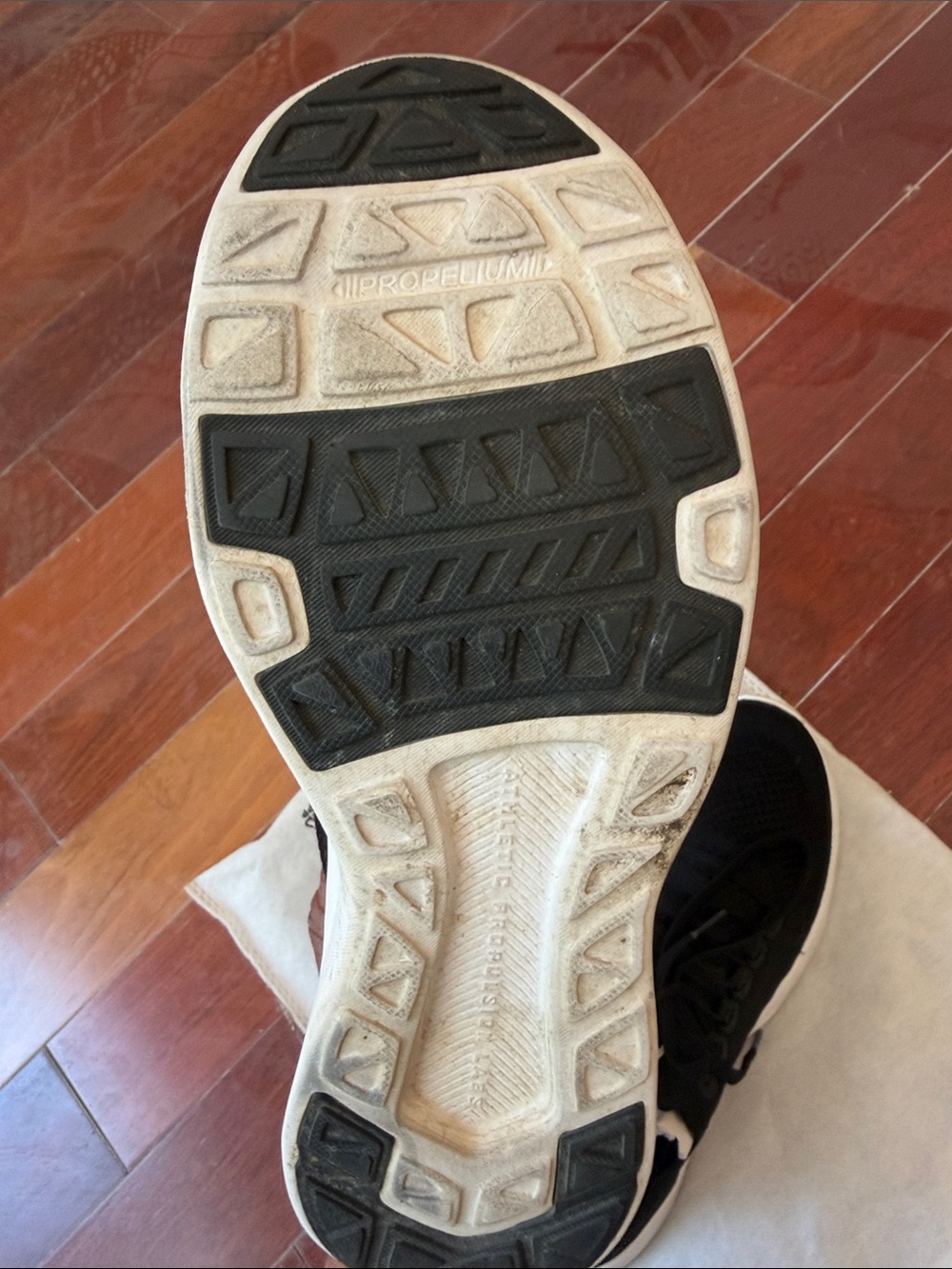 APL sneakers Techloom Breeze size 9 - Picture 3 of 7